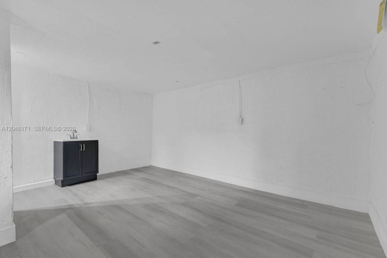 250 NW 45 St, Miami, FL 33127 Photo