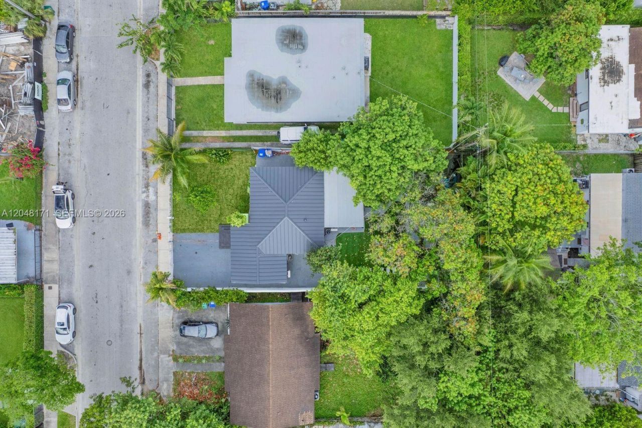250 NW 45 St, Miami, FL 33127 Photo