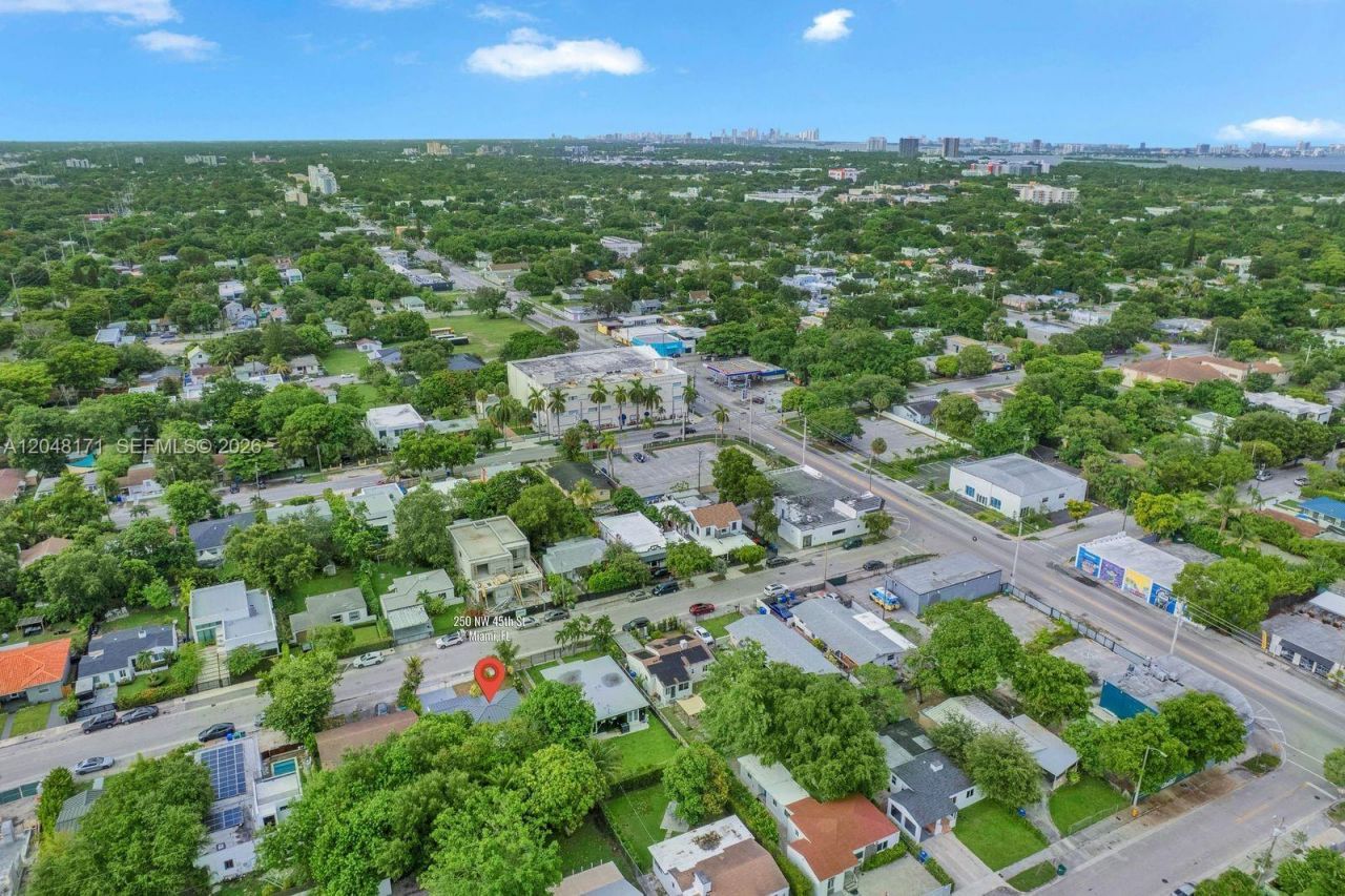 250 NW 45 St, Miami, FL 33127 Photo