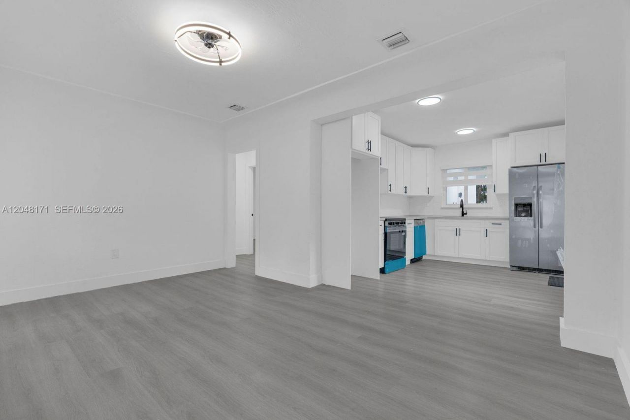 250 NW 45 St, Miami, FL 33127 Photo