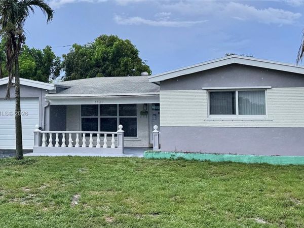 7721 Granada Blvd, Miramar, FL 33023