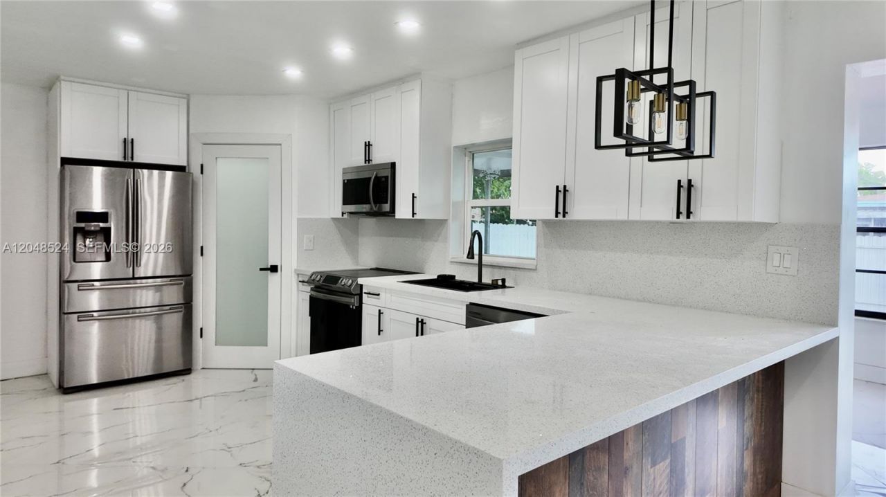 7721 Granada Blvd, Miramar, FL 33023 Photo