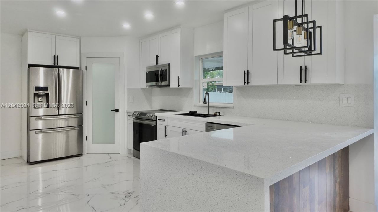 7721 Granada Blvd, Miramar, FL 33023 Photo