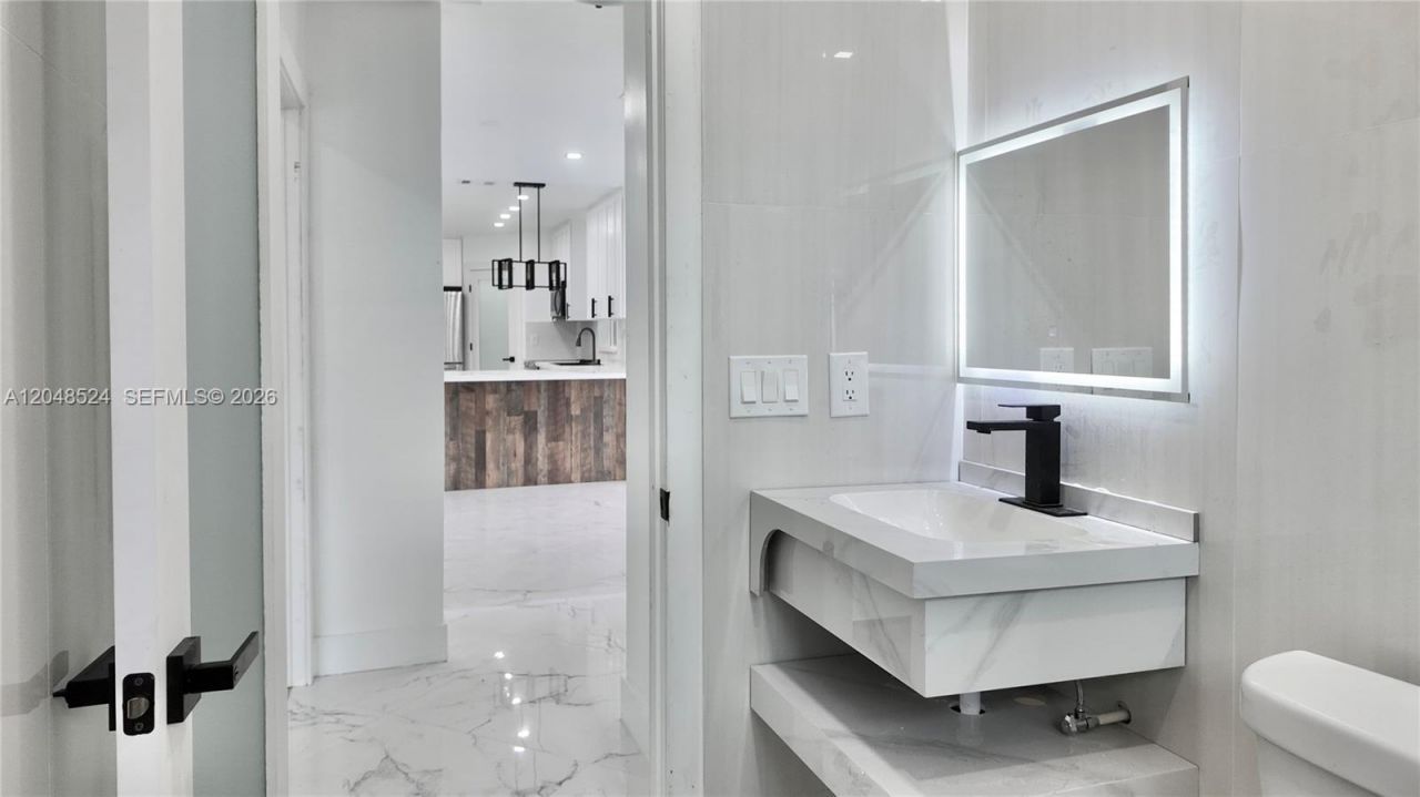 7721 Granada Blvd, Miramar, FL 33023 Photo