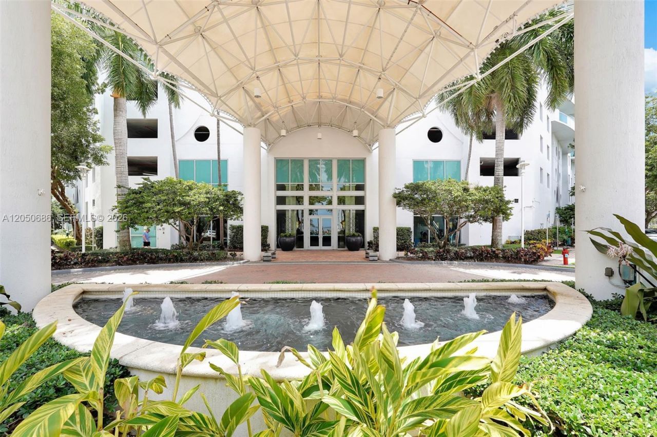 7900 Harbor Island Dr , Unit 610, North Bay Village, FL 33141 Photo