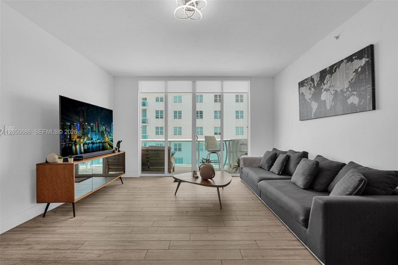 7900 Harbor Island Dr , Unit 610, North Bay Village, FL 33141 Photo