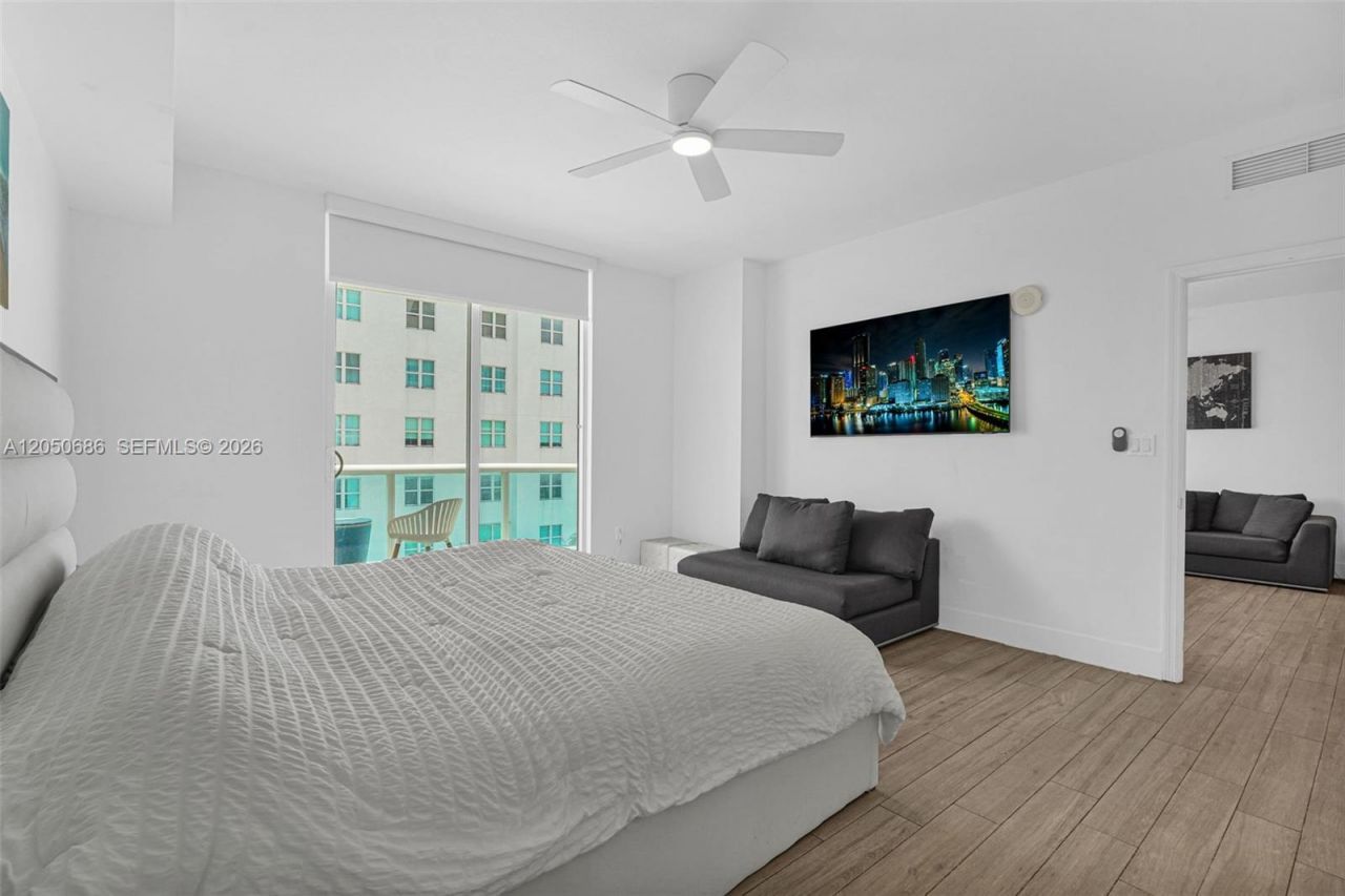 7900 Harbor Island Dr , Unit 610, North Bay Village, FL 33141 Photo