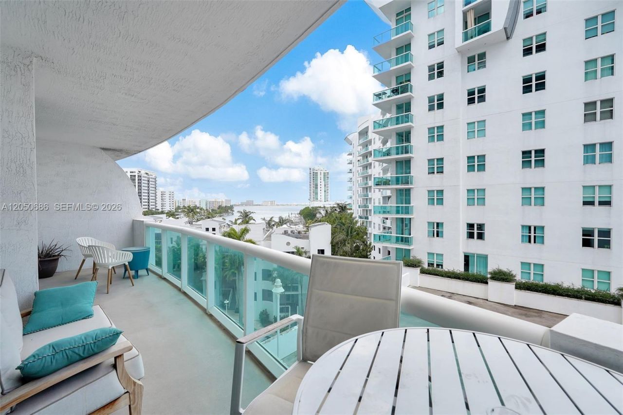 7900 Harbor Island Dr , Unit 610, North Bay Village, FL 33141 Photo