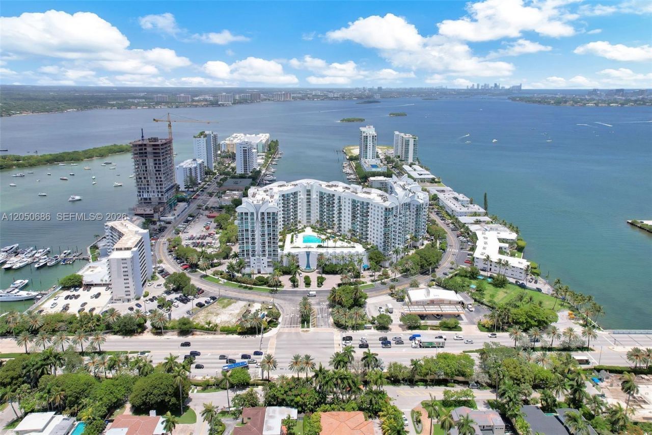 7900 Harbor Island Dr , Unit 610, North Bay Village, FL 33141 Photo