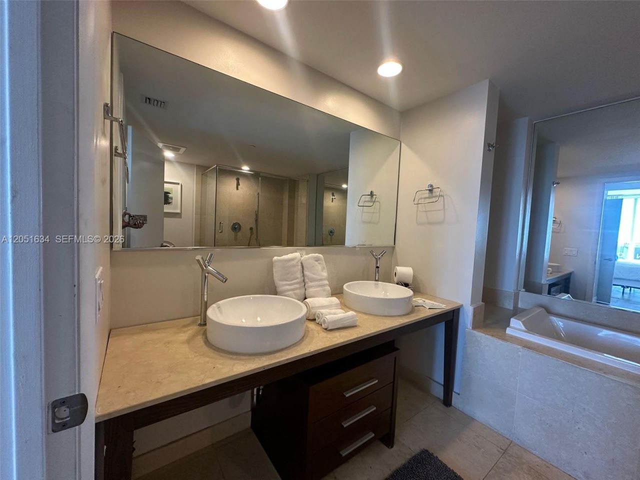 485 Brickell Ave , Unit 4408, Miami, FL 33131 Photo