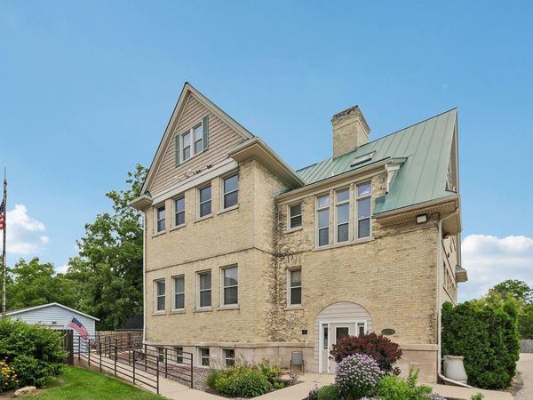 1009 Summit Avenue, Unit 6, Stoughton, WI 53589