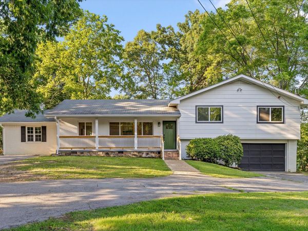 25 Holiday Lane, Chattanooga, TN 37415