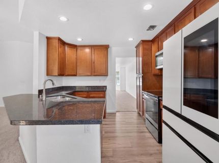911 Toro Ln, Lathrop, CA 95330 Photo