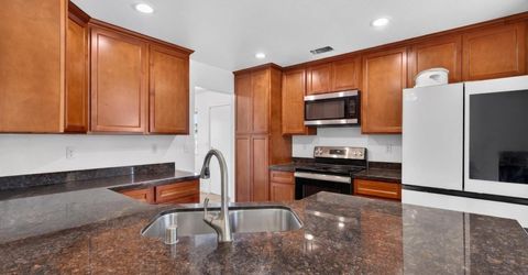 911 Toro Ln, Lathrop, CA 95330 Photo