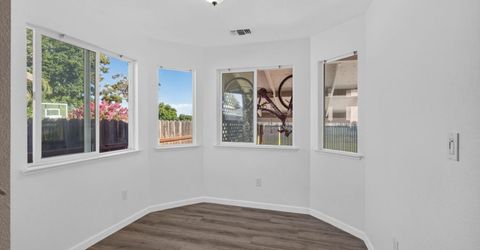 911 Toro Ln, Lathrop, CA 95330 Photo