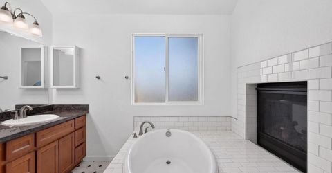 911 Toro Ln, Lathrop, CA 95330 Photo