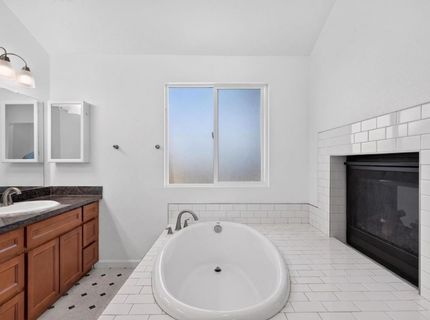 911 Toro Ln, Lathrop, CA 95330 Photo