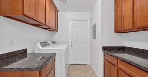 911 Toro Ln, Lathrop, CA 95330 Photo