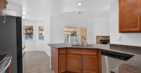 911 Toro Ln, Lathrop, CA 95330 Photo