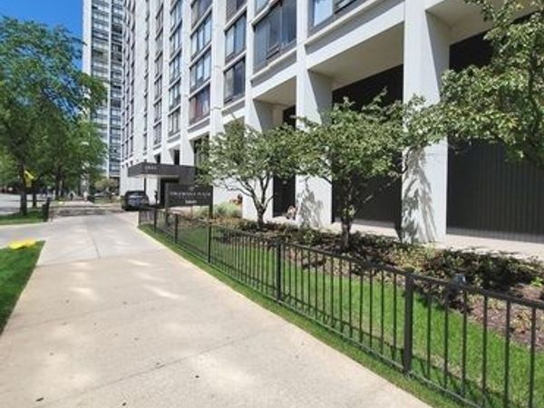 5445 N Sheridan Road , Unit 2110, Chicago, IL 60640