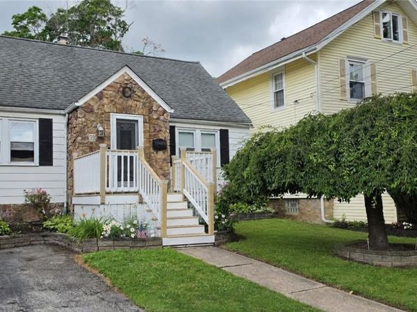 39 Grove Avenue, Lockport, NY 14094
