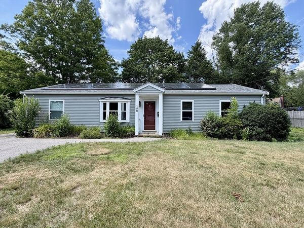 158 Nevens Cir, Rockland, MA 02370