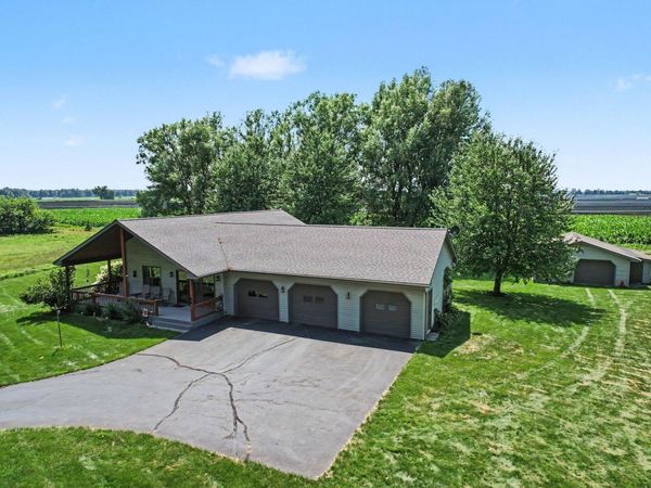 15745 15 Mile Road, Marshall, MI 49068