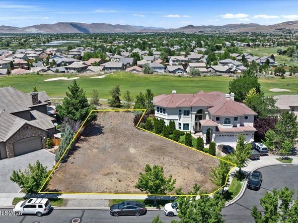 6367 Rey Del Sierra Drive, Sparks, NV 89436