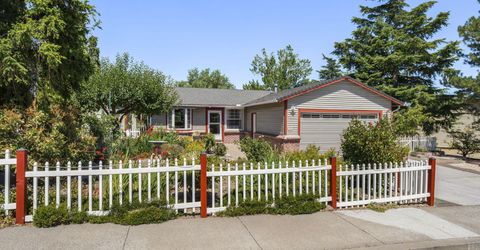 3907 Buckingham Square, Reno, NV 89503 Photo