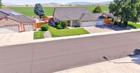 1330 Petar Drive, Gardnerville, NV 89410 Photo