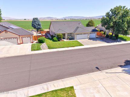 1330 Petar Drive, Gardnerville, NV 89410 Photo