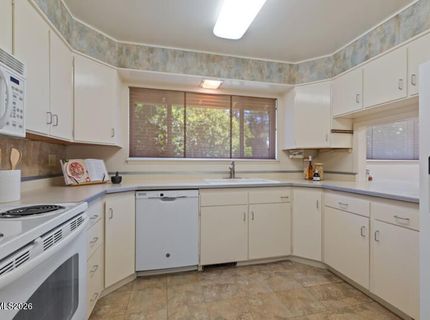 2370 Skyline Boulevard, Reno, NV 89509 Photo