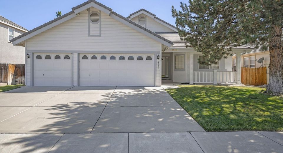 4540 Goodwin Road, Sparks, NV 89436 Photo