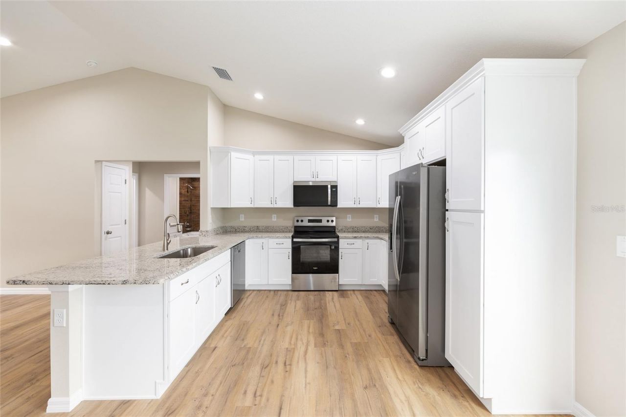 22870 SW Lime Ridge Lane , Dunnellon, FL 34431 Photo