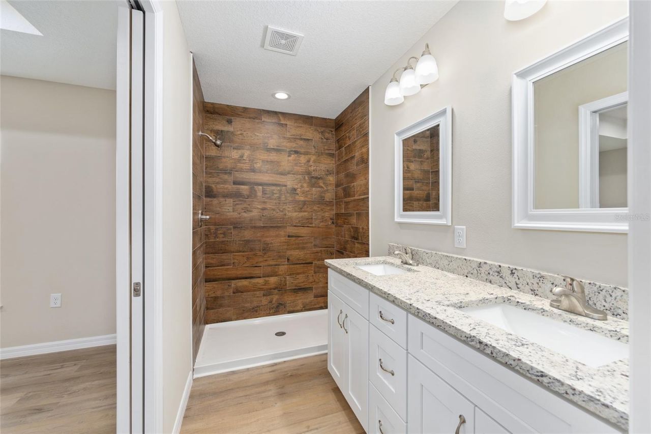22870 SW Lime Ridge Lane , Dunnellon, FL 34431 Photo