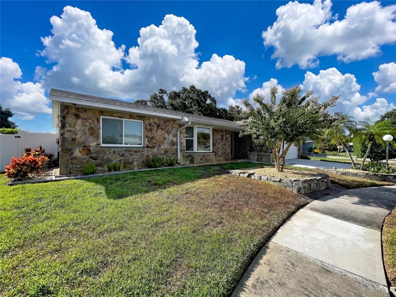 2021 58th Lane N, Clearwater, FL 33760 Photo