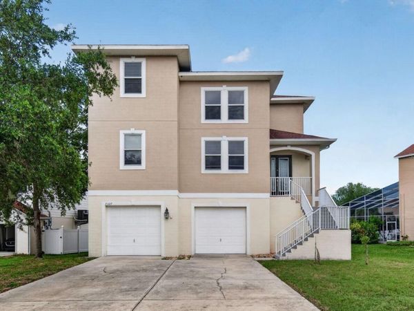 7327 BRIGHTWATERS COURT , NEW PORT RICHEY, FL 34652