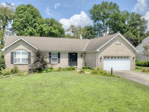 8436 Woodcreek Drive, Florence, KY 41042