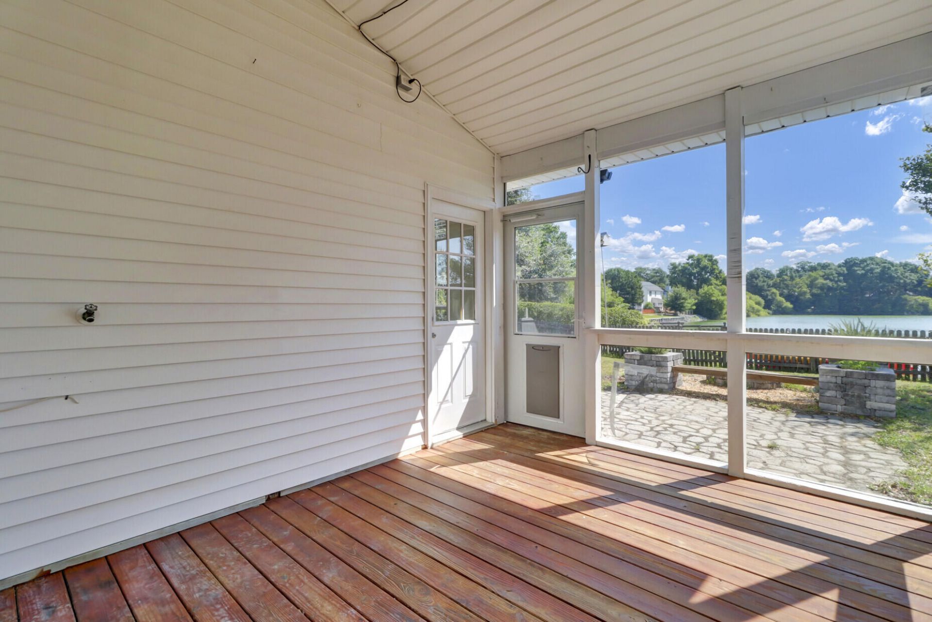 1569 Harborsun Drive Photo 17