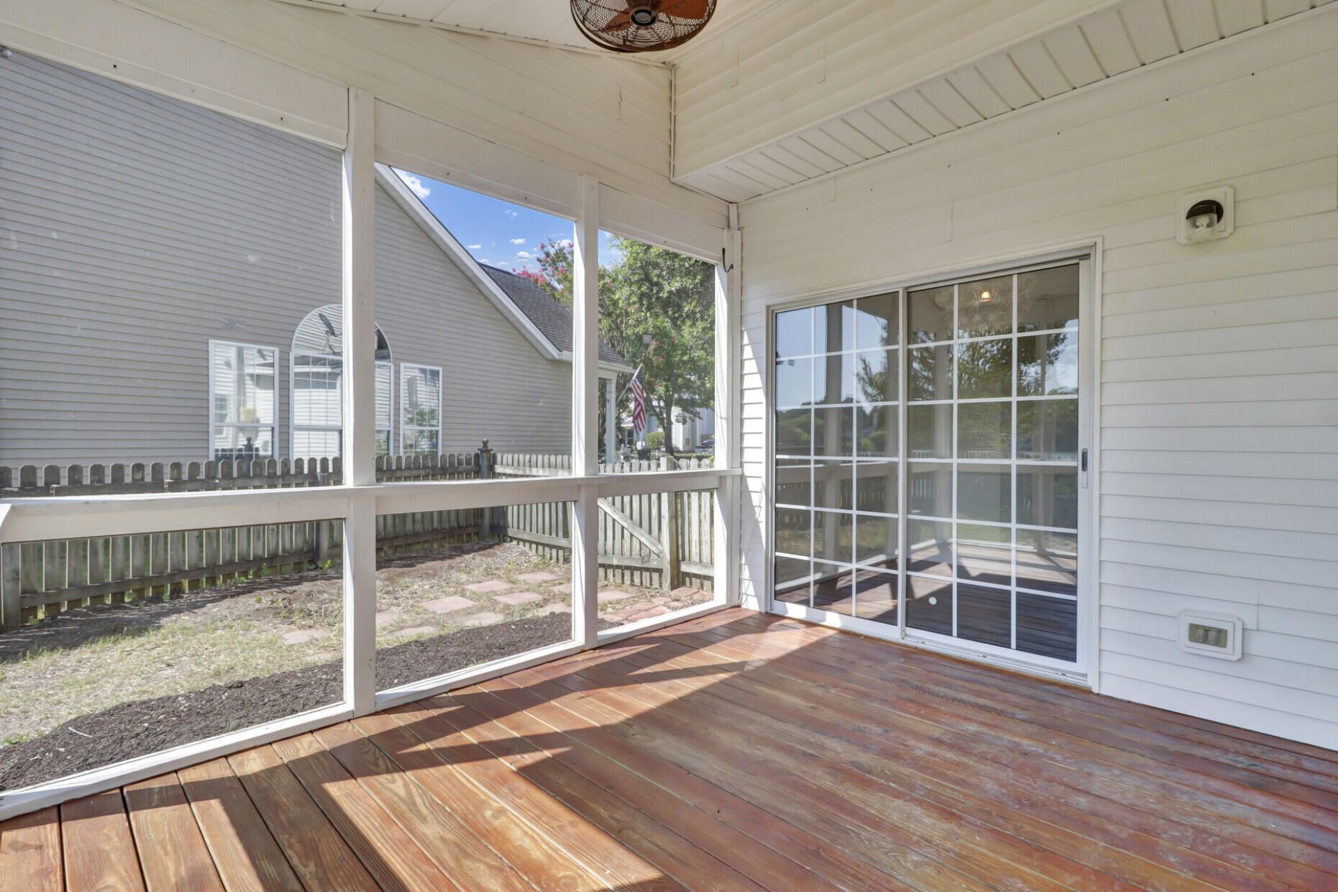 1569 Harborsun Drive Photo 18
