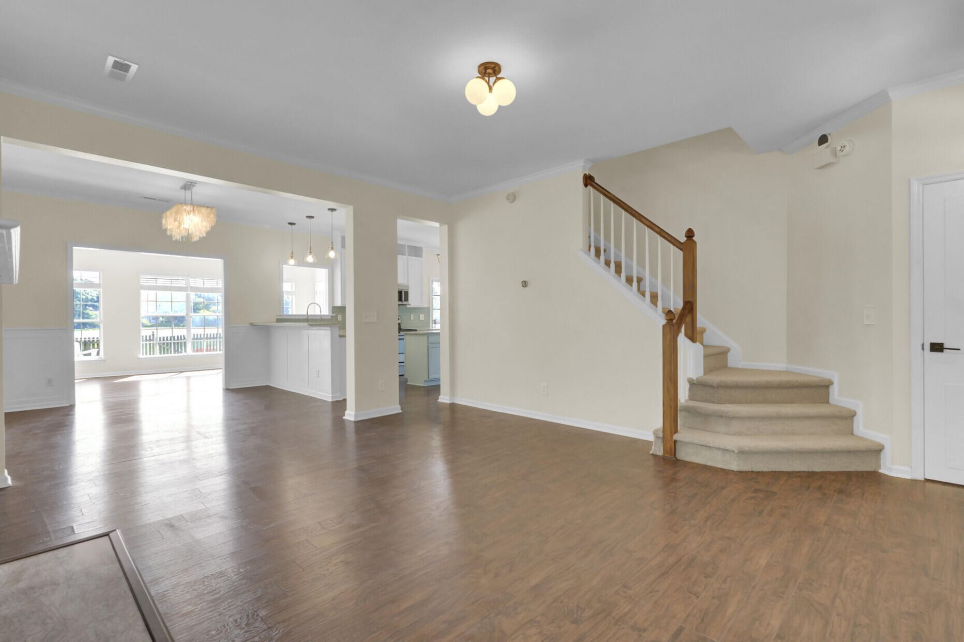 1569 Harborsun Drive Photo 7