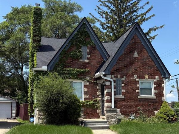 17417 Washburn Street, Detroit, MI 48221