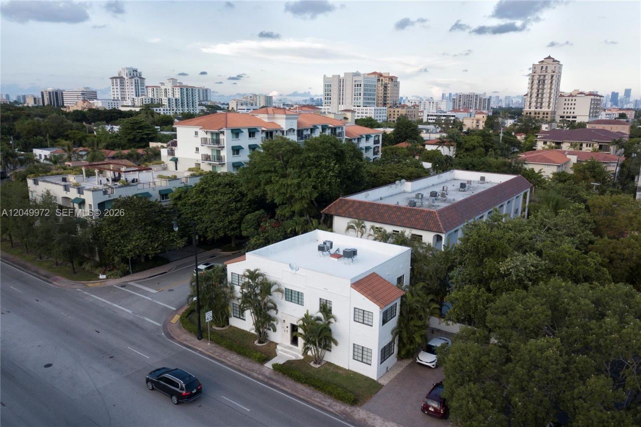 1901 S Le Jeune Rd , Unit 3, Coral Gables, FL 33134 Photo