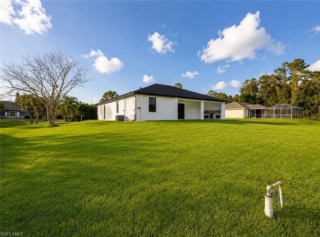106 Hamilton Ave, Lehigh Acres, FL 33936 Photo