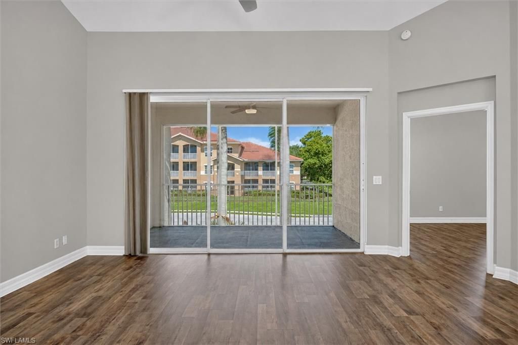 8521 Oakshade Cir , Unit 422, Fort Myers, FL 33919 Photo