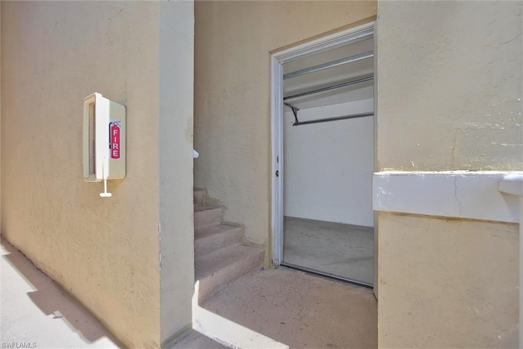 8521 Oakshade Cir , Unit 422, Fort Myers, FL 33919 Photo