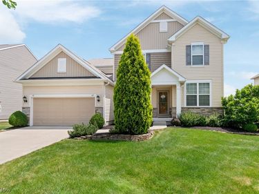 49 Garnett, Akron, OH 44321