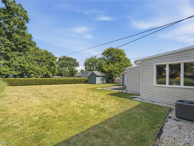 214 Grandview Avenue NW, Canton, OH 44708 Photo 8