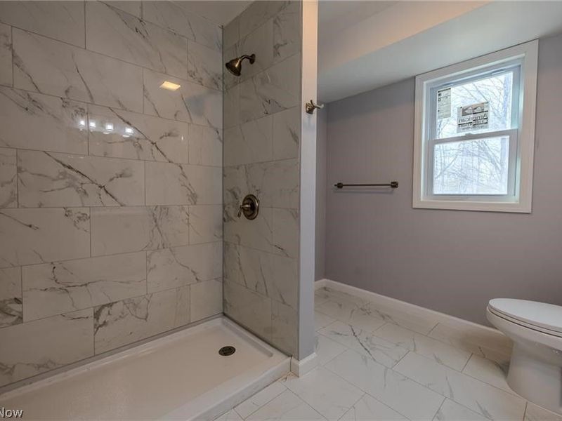 34469 Roberts Road, Eastlake, OH 44095 Photo 10