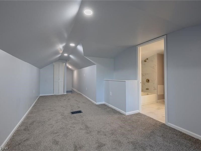 34469 Roberts Road, Eastlake, OH 44095 Photo 14
